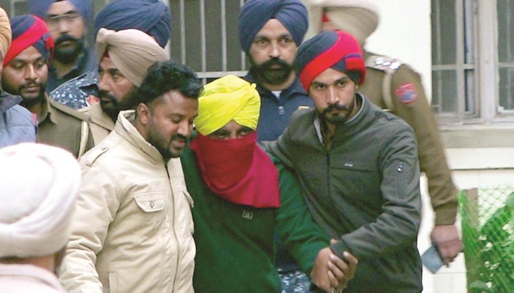 ਜਲੰਧਰ ਚ ਕੁੜੀ ਦੇ ਕਤਲ ਮਾਮਲੇ ਚ ਮੁਲਜ਼ਮ ਦੀ ਹੋਈ ਪੇਸ਼ੀ ਕੋਰਟ ਨੇ 14 ਦਿਨਾਂ ਦੀ ਨਿਆਂਇਕ ਹਿਰਾਸਤ ਚ ਭੇਜਿਆ